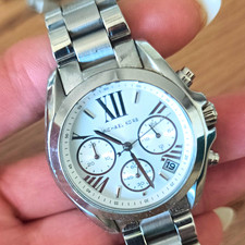 Michael Kors Damen Chronograph Quarz Uhr Edelstahl silber/weiß Datum analog
