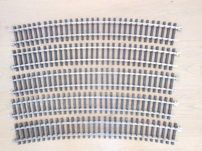 ART 20124 Aristocraft Stainless Steel Curved Track 15 Dia w/ ss clamps G Scale