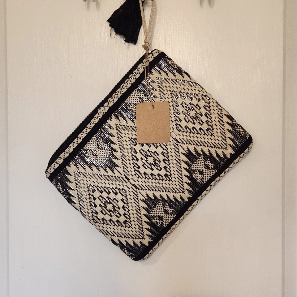 Cynthia Rowley NUEVO Negro Blanco Tejido Grande Borlas y Pequeño Bolso de Viaje Boho Foto 4 de 4