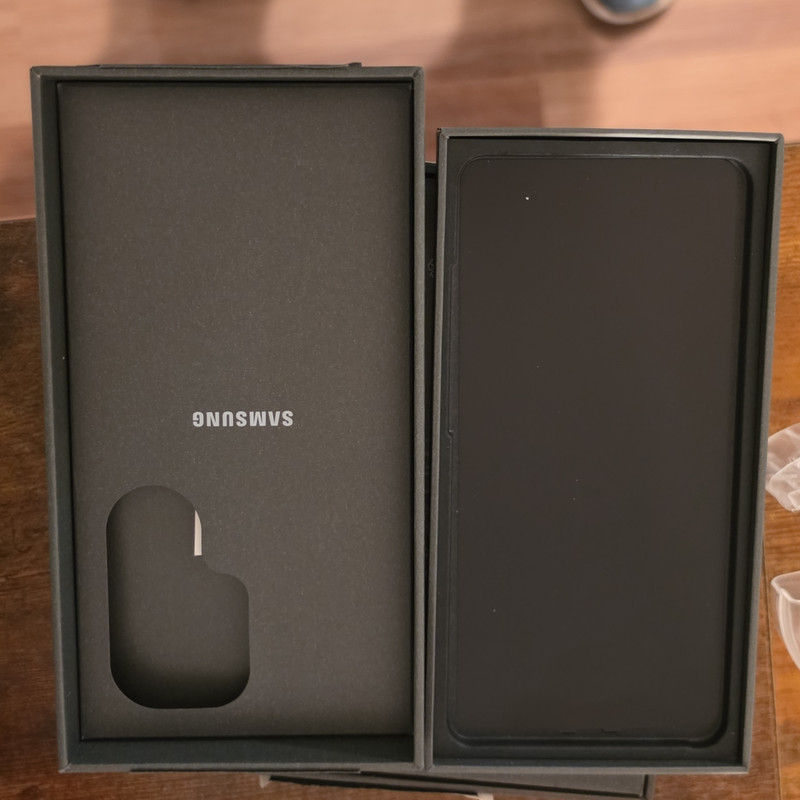 Samsung Galaxy S26 Ultra 256GB Empty Box