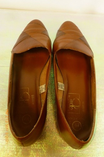 FRISCO BAY Hergestellt in Brasilien 8,5 Karmelbraun LEDEROBERMATERIAL Slipper Ballerinas - Bild 10 von 12