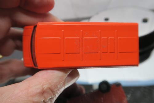 CONRAD 1/50 SCALE #1602 MERCEDES BENZ DELIVERY VAN IN ORANGE 3 3/4" LONG READ! - Picture 8 of 11