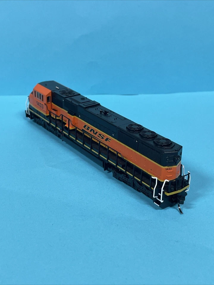 Atlas N-Scale SD60M BNSF #1433 DC New! $154.95 Make Offer - Image 4 of 4