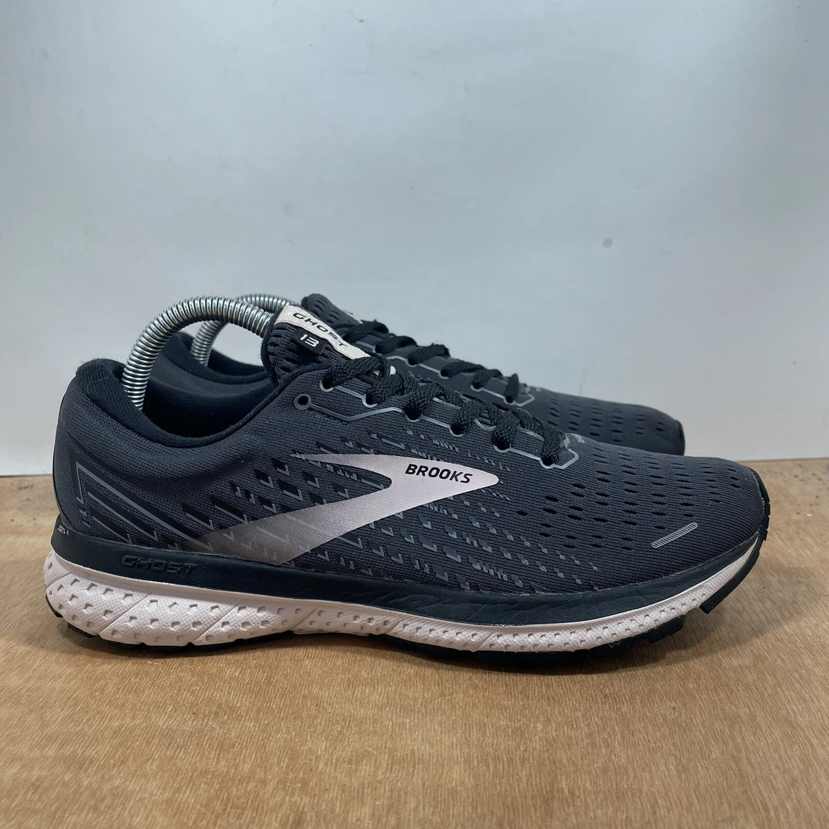 Brooks ghost hotsell size 9.5