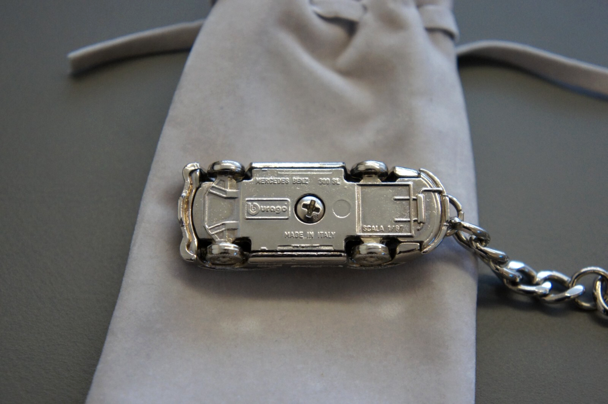 NIB Mercedes-Benz 300 SL 1954 Burago Chrome Keychain 1/87 Scale