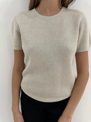 A-K-R-I-S Blouse