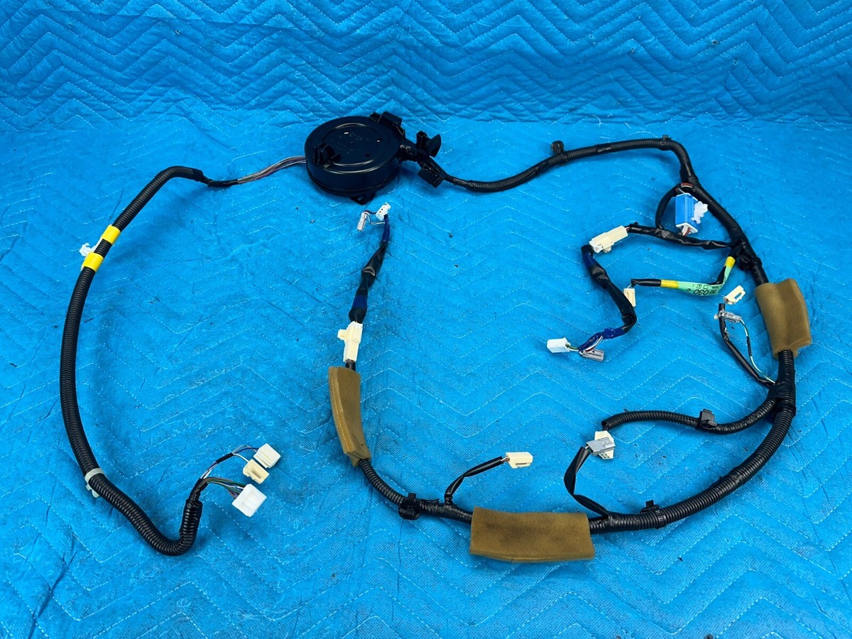 Lexus LS430 Trunk Luggage Room Wiring Harness 82181-50030 2004