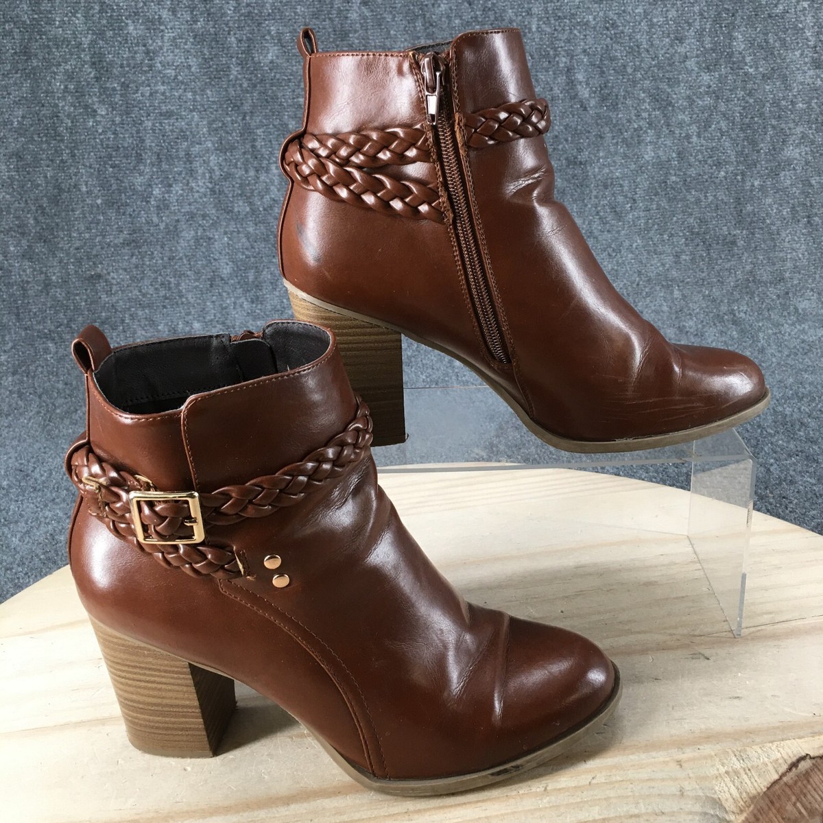 American Eagle Boots Womens 9 Braided Strap Side Zip Heels  display picture 1