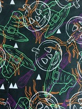 TAFFORD SCRUB TOP SIZES XS, S, M, HALLOWEEN AFRAID OF THE DARK, BLACK OUT NWT