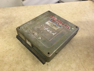 1988 HYUNDAI EXCEL OEM ENGINE COMPUTER BOX 39110-21400