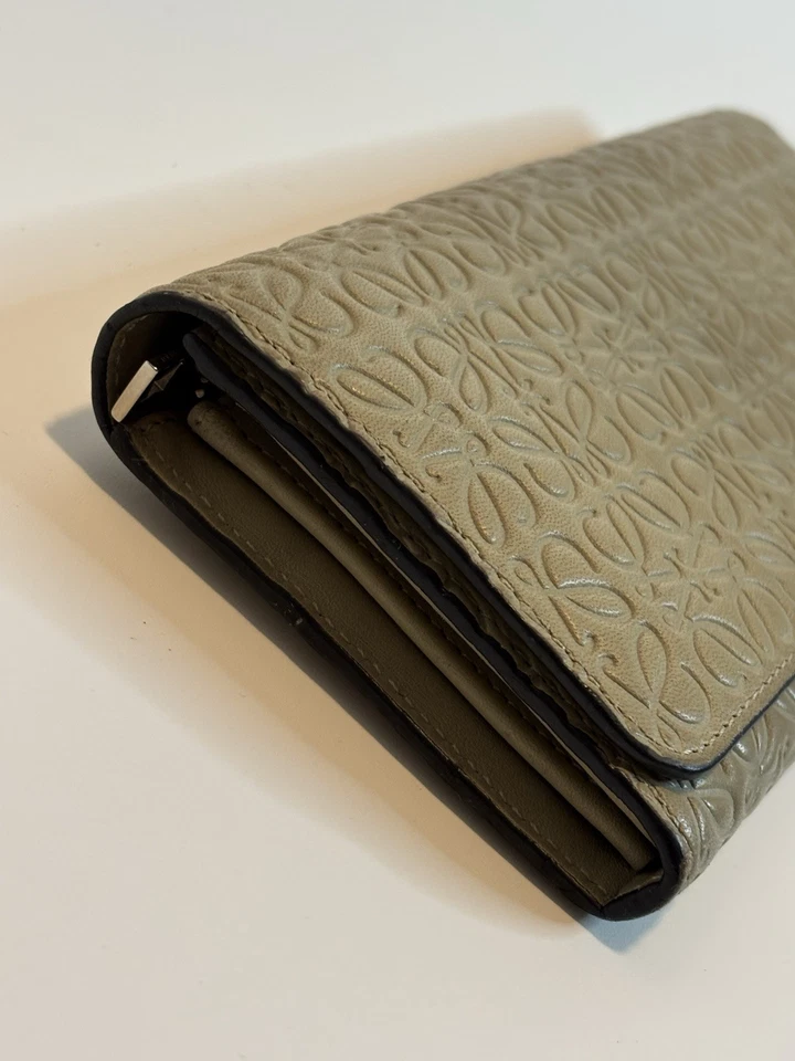 Cartera LOEWE Vintage Repetir Anagrama Larga Doble Pliegue en Cuero Taupe AUTÉNTICA Foto 3 de 4