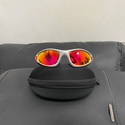 Vintage Oakley Straight Jacket 99 Muzm 9505 Sunglasses Silver Frames Red Lenses