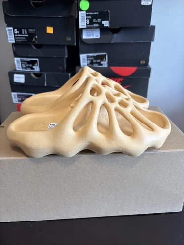 Adidas Yeezy Slide Cream Size 5 GZ9864