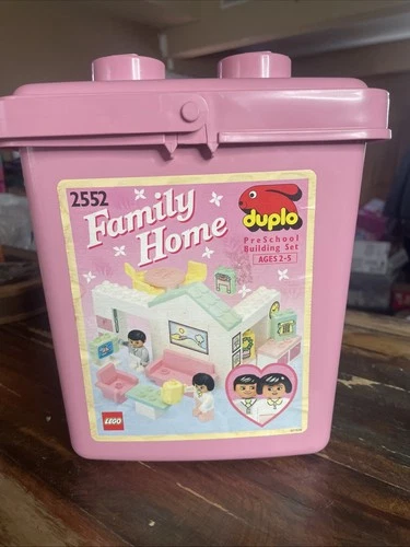 Vintage 1992 Lego 2552 Family Home Set & Pink Bucket