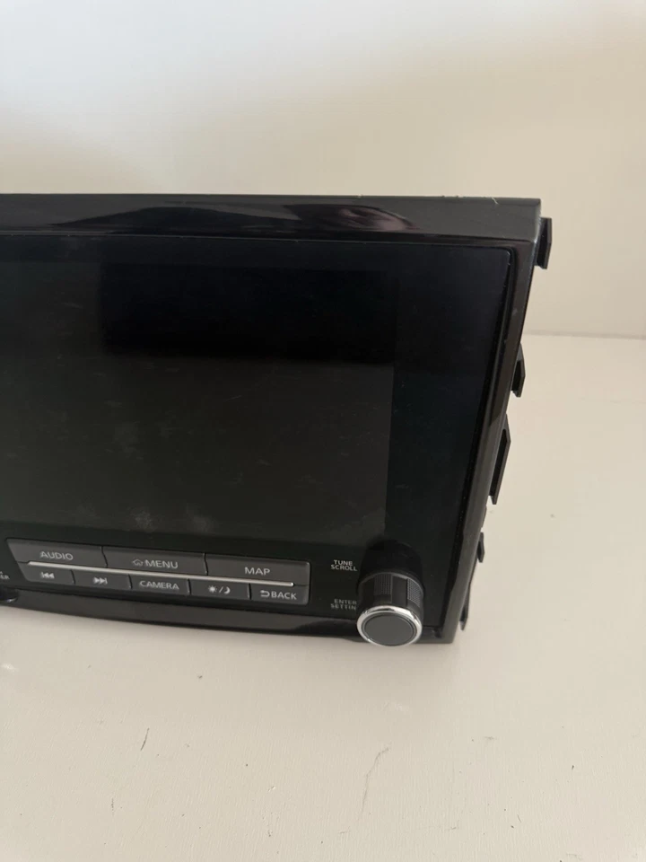 2019-2021 Nissan Titan Head Radio 9" Display Screen 25915-9FV2D OEM 4476 - Image 3 of 4