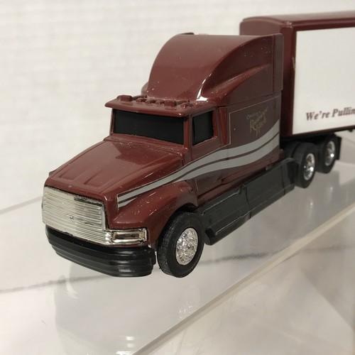 Maine a California Ertl coleccionable cabina GMC blanca con remolque, fundido a presión 1/64 nuevo en caja - Imagen 6 de 16