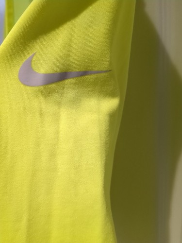 Sudadera con capucha deportiva Nike Pro de ajuste seco para mujer S - Imagen 2 de 6