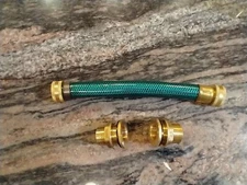 Used RAINPAL RBL020-R Rain Barrel Linking Kit 2 Brass Bulkhead Fittings 1 Hose