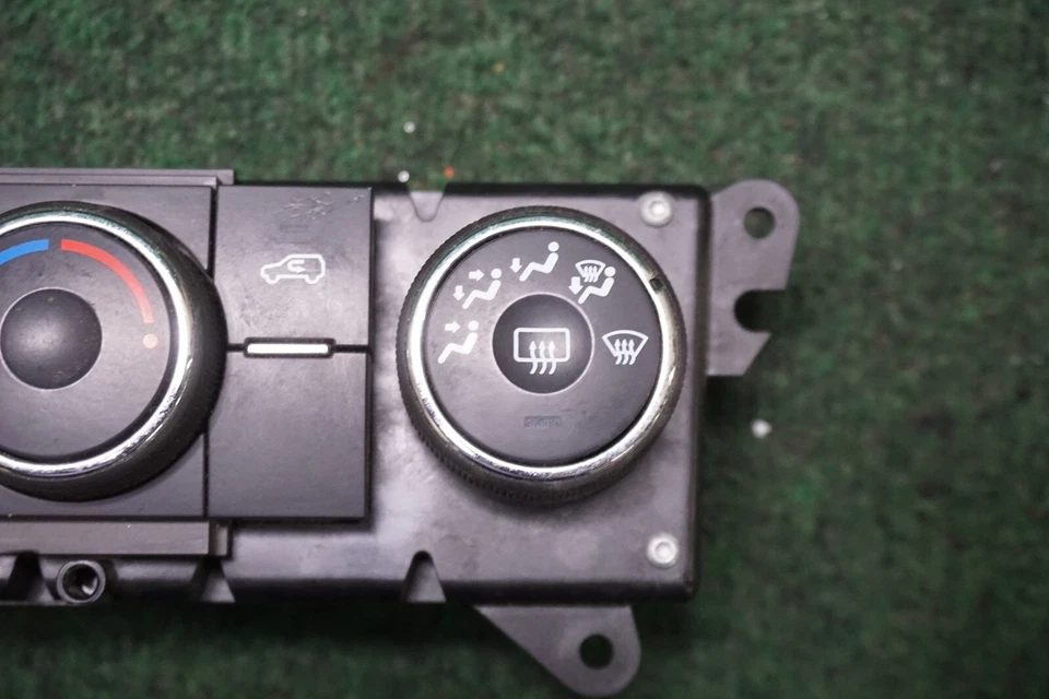 Chevrolet Equinox 2007 2008 2009 control de aire acondicionado OEM 25833287 Foto 3 de 4