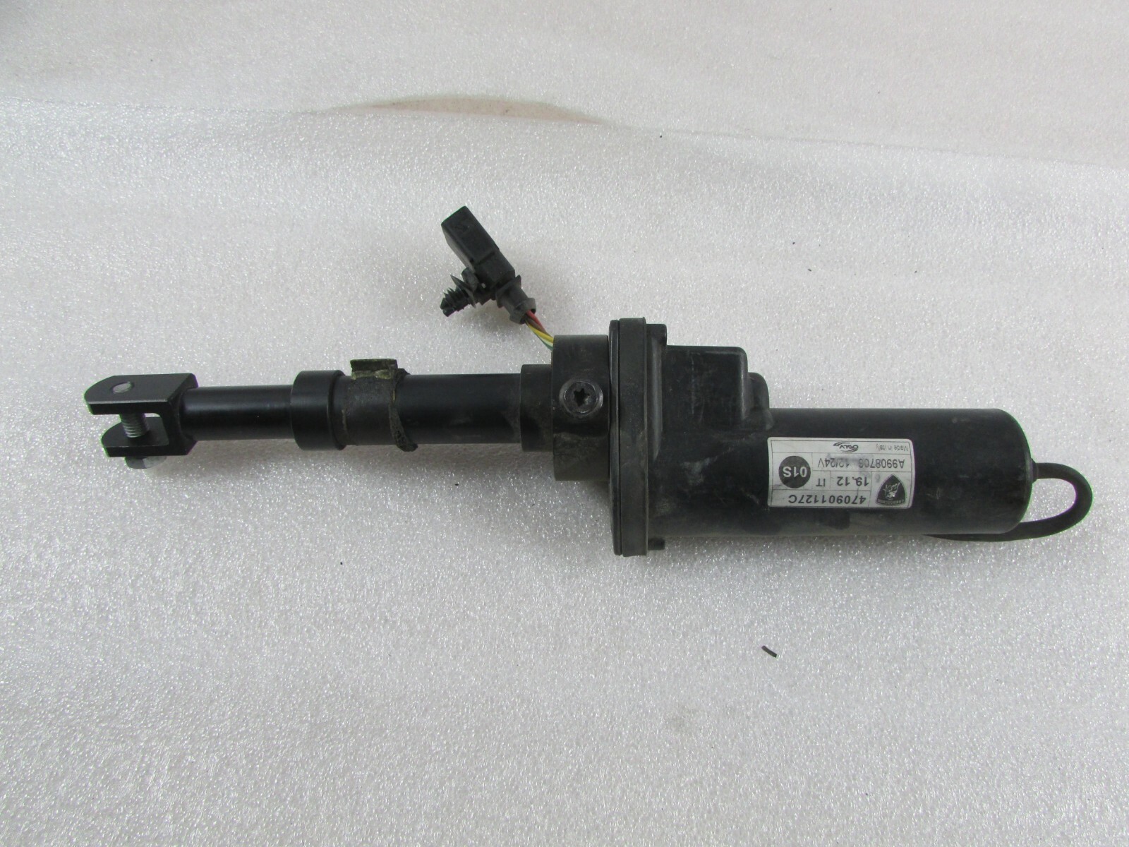Lamborghini Aventador, Bat Wing Actuator / Motor, Used, P/N 470901127C