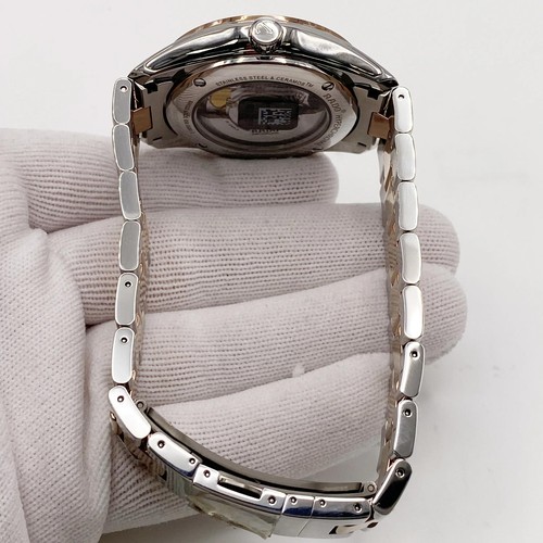 Montre automatique homme Rado acier hyperchrome céramique cadran argenté R32980102 - Photo 7 sur 7