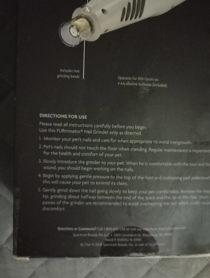 Herramienta de aseo profesional FURminator para mascotas Foto 3 de 4