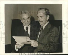 1972 Press Photo New Orleans Businessmen Review Document Together - nob29618