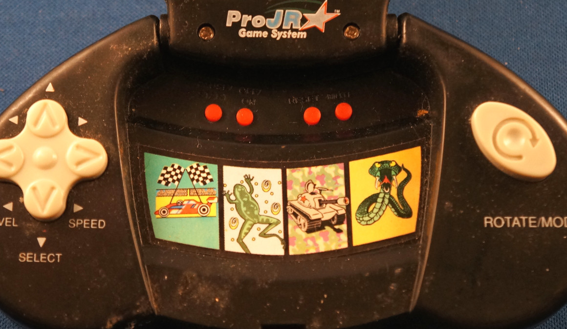 protech game system (ProJR?)   中国製ゲーム機 protech game system (ProJR?) 中国製ゲーム機 - メルカリ