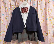 E166  Japanese SchoolGirl Uniform Blazer Set  Excellent Cond. M. School Logo
