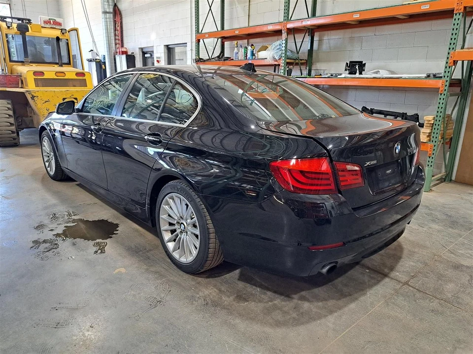 Puntal trasero 2013 535i Sku#4219237 Foto 3 de 4