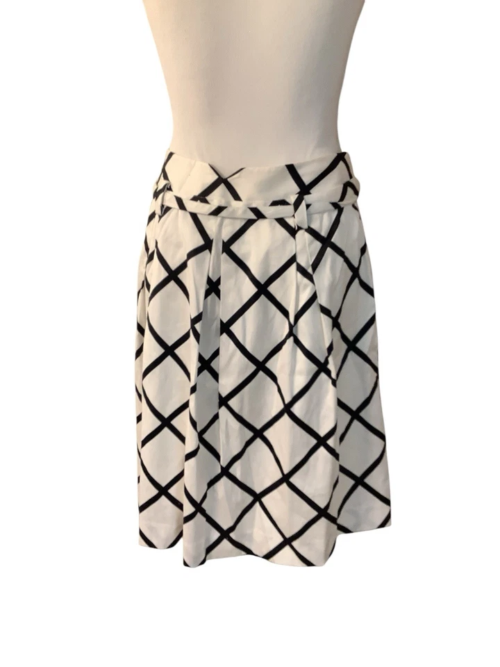 Falda para mujer INC International Concepts longitud midi plisada con cinturón talla 4 Foto 2 de 4