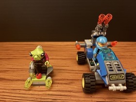 Lego 7050 Alien Conquest - Alien Defender  Complete W/Manual & Minifigs - No Box