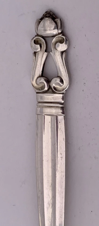 GEORG JENSEN ЖЕЛУДЬ УЗОР СЕРЕБРО 7 1/2» УЖИН ВИЛКА(Ы) - Изображение 2 из 4