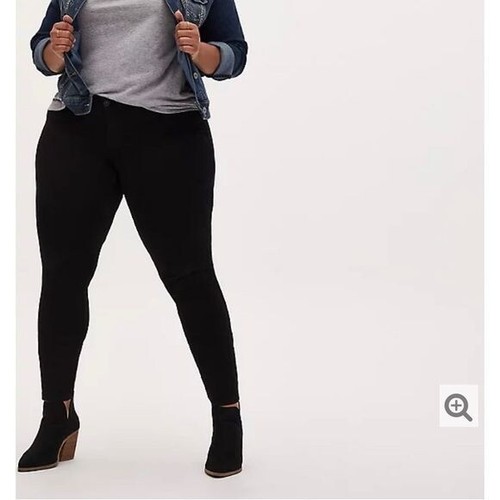 Torrid Luxe Skinny Jeans Sateen Stretch 