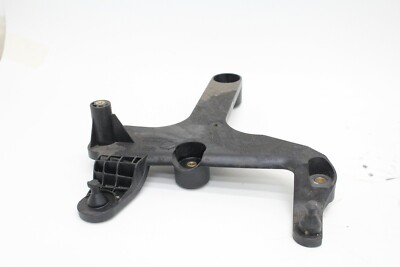 Original VW Audi  Halterung Luftfilterkastenhalterung 8J0129671A