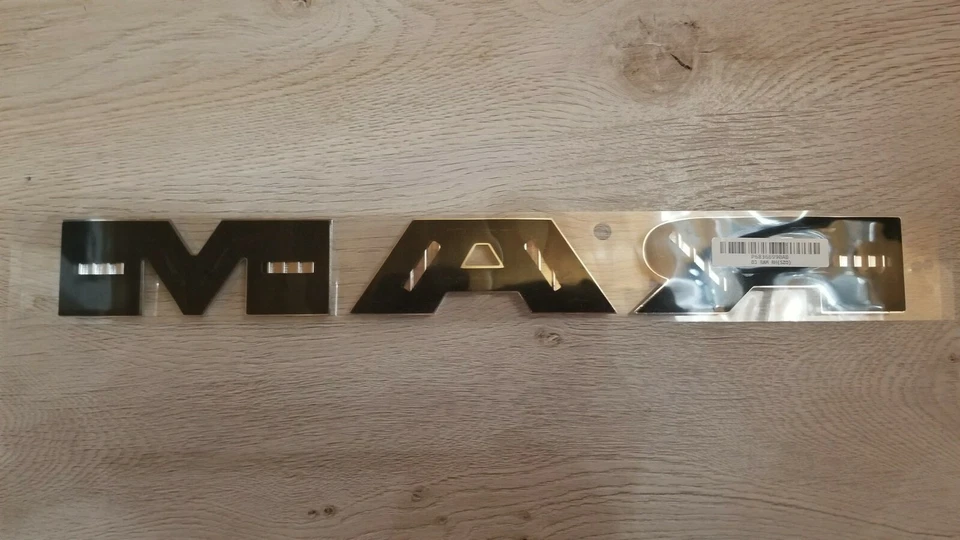 Dodge Ram 2500 3500 4500 5500 2019-2020 placa de identificación emblema puerta delantera Foto 3 de 4