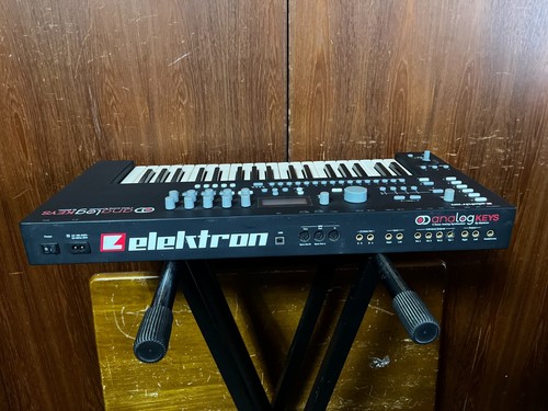 Elektron Analog Keys 37-Key 4-Voice Analog Synthesizer w/ box - Picture 7 of 13