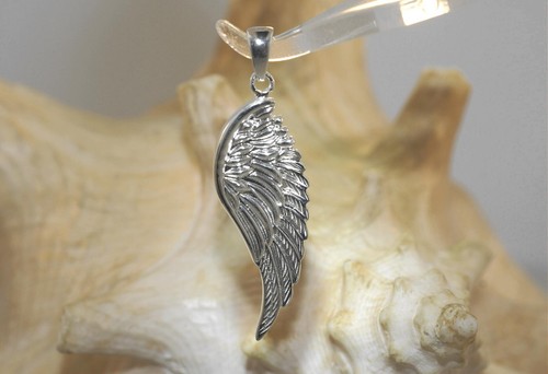 13.5MM SOLID 925 STERLING SILVER ENGRAVED HAWAIIAN GUARDIAN ANGEL WING PENDANT - Picture 6 of 7
