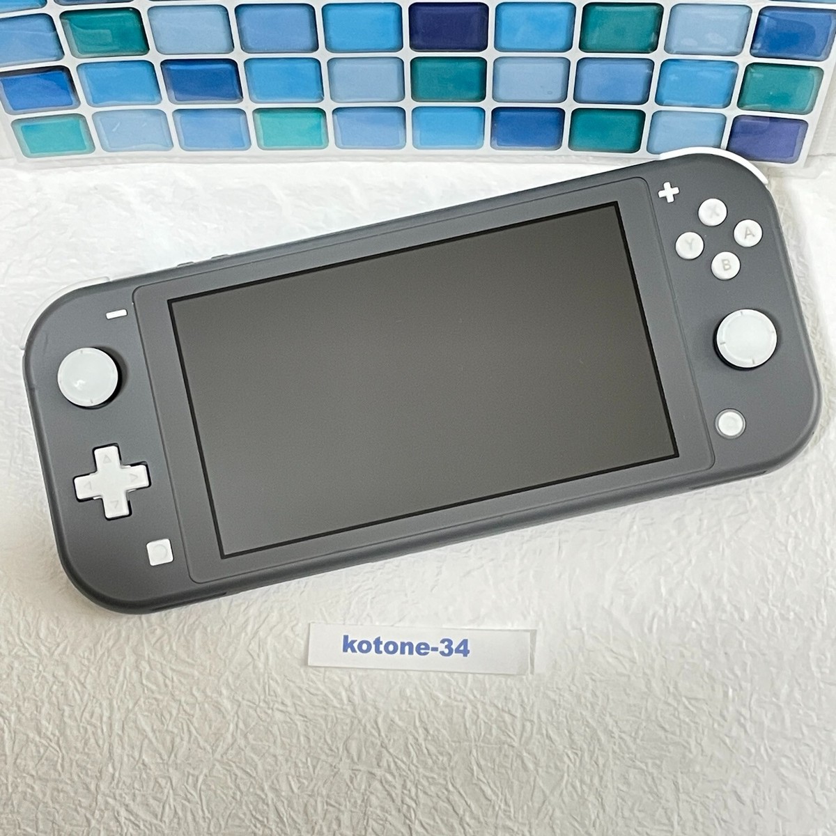 USED Nintendo Switch Lite グレー 本体 Refurbished Nintendo Switch Lite Gray Console & Charger Region