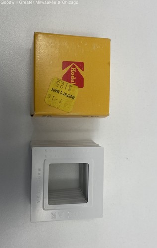 Kodak White Square Vintage 2x2 Adapters For 110 Slides 20 Pieces With Box B22 - Picture 2 of 11
