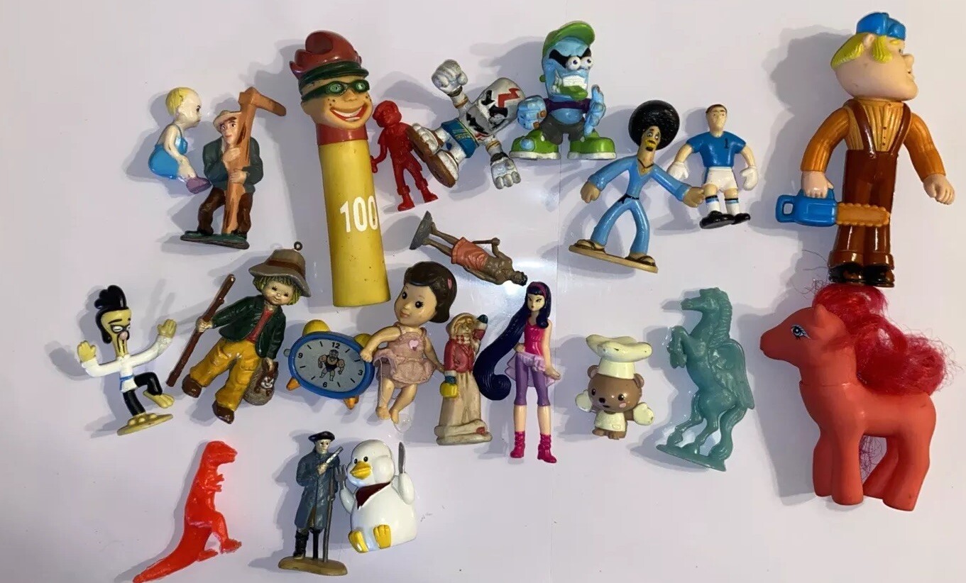 Junk Drawer Bottom Toy Box Vtg  Lot Small Figures Parts Toys Vintage