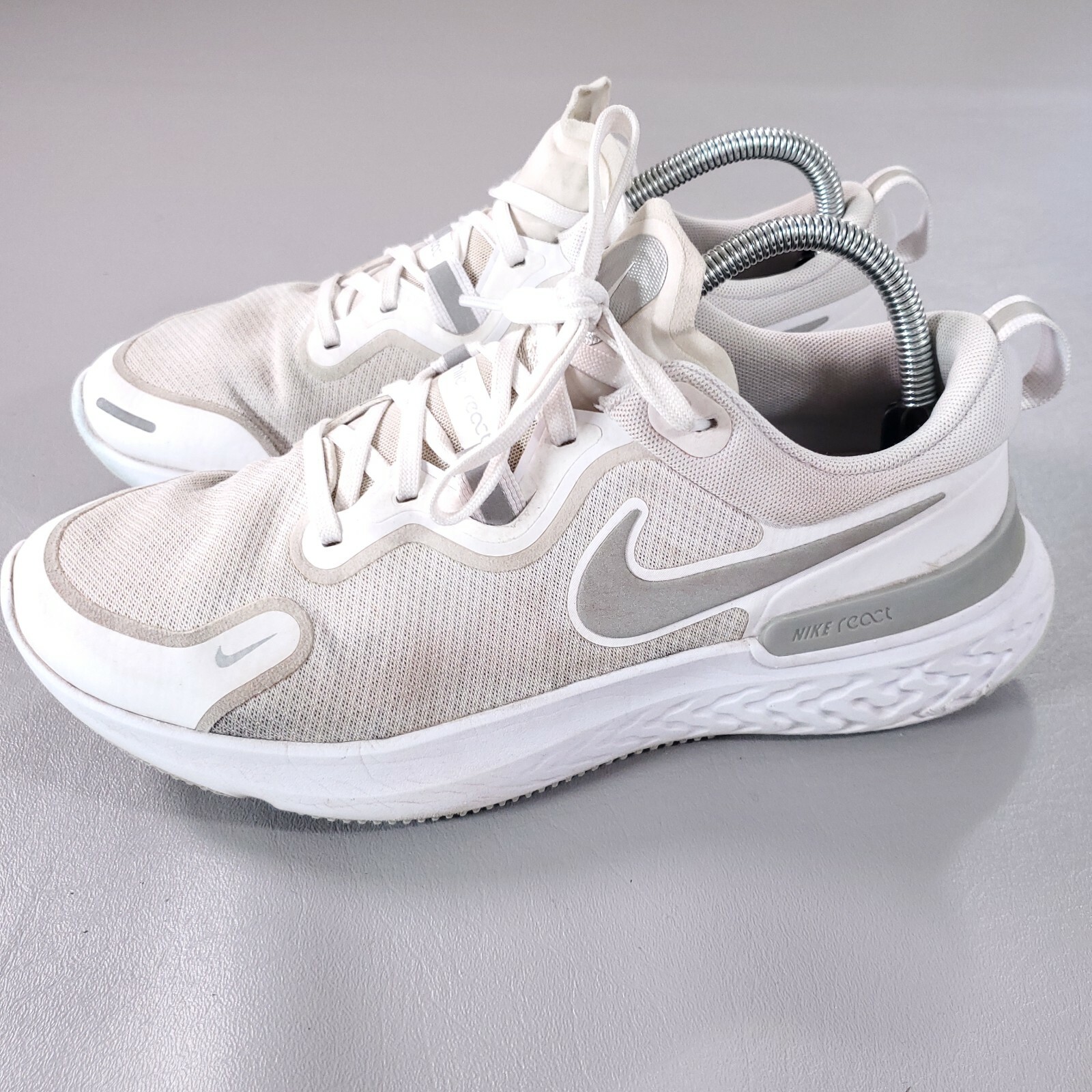 nike react miler white