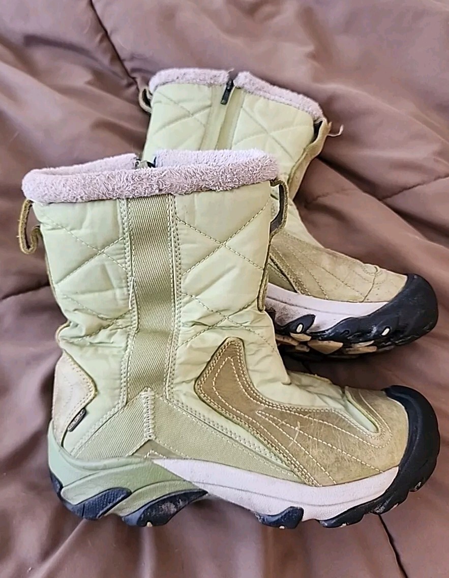 Stivali KEEN Betty impermeabili isolati 200 grammi giovani taglia 6 verdi trapuntati neve