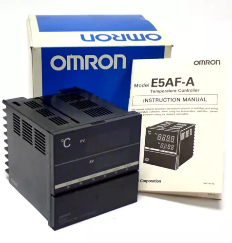 OMRON E5AF-A03 TEMPERATURE CONTROLLER, MULTI-RANGE 100-240 Vac  NEW