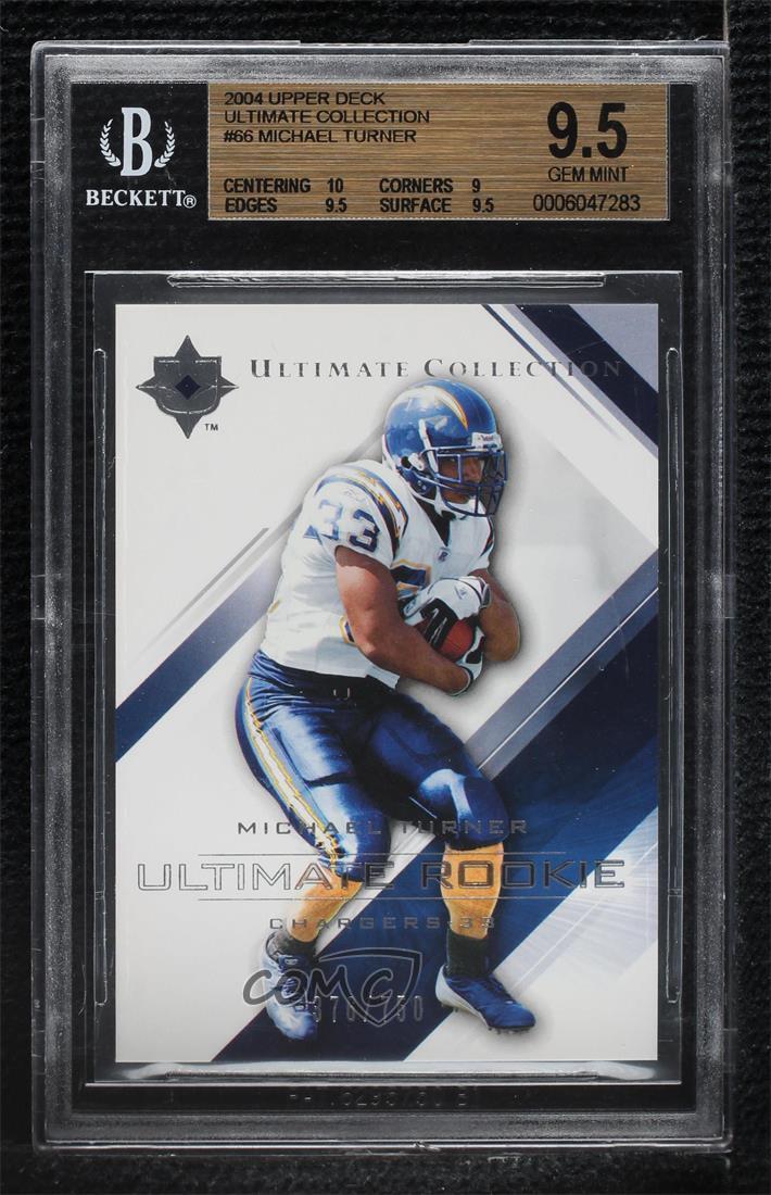 Michael Turner Ultimate Collection #66 Base