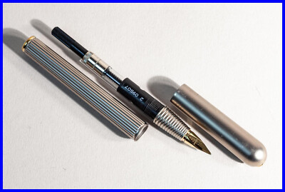 LAMY Persona Patronen Füller in Titanium (Silber) Mario Bellini