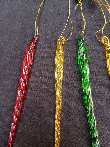 Vintage Silvestri Glass Icicles Handcrafted Set Of 5 Red Yellow Green Plus 12 Cl - Picture 3 of 11