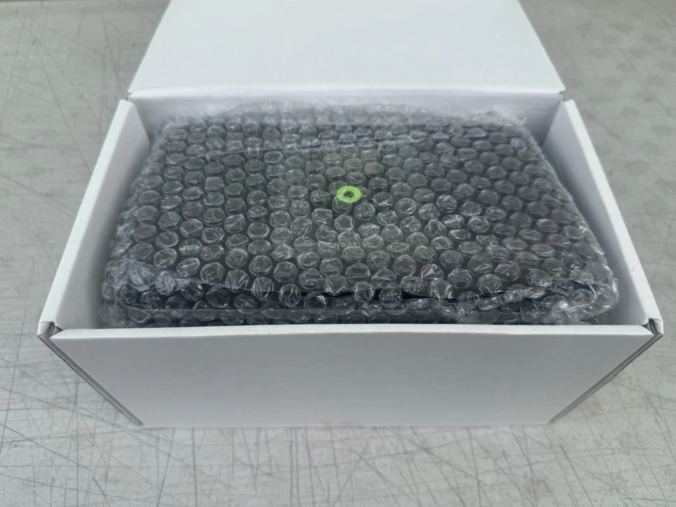 Creative TravelSound ZEN V MP3 Player Docking Station Portable Speaker & Remote - Image 3 of 4