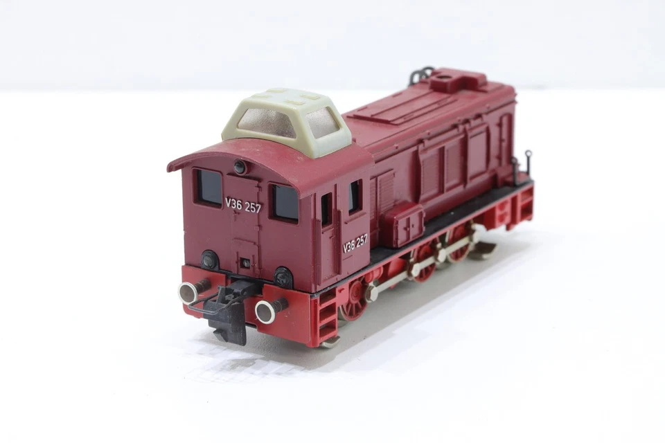 H0 Trix Express V36 257 Diesellok analog DC N82 - Bild 4 von 4