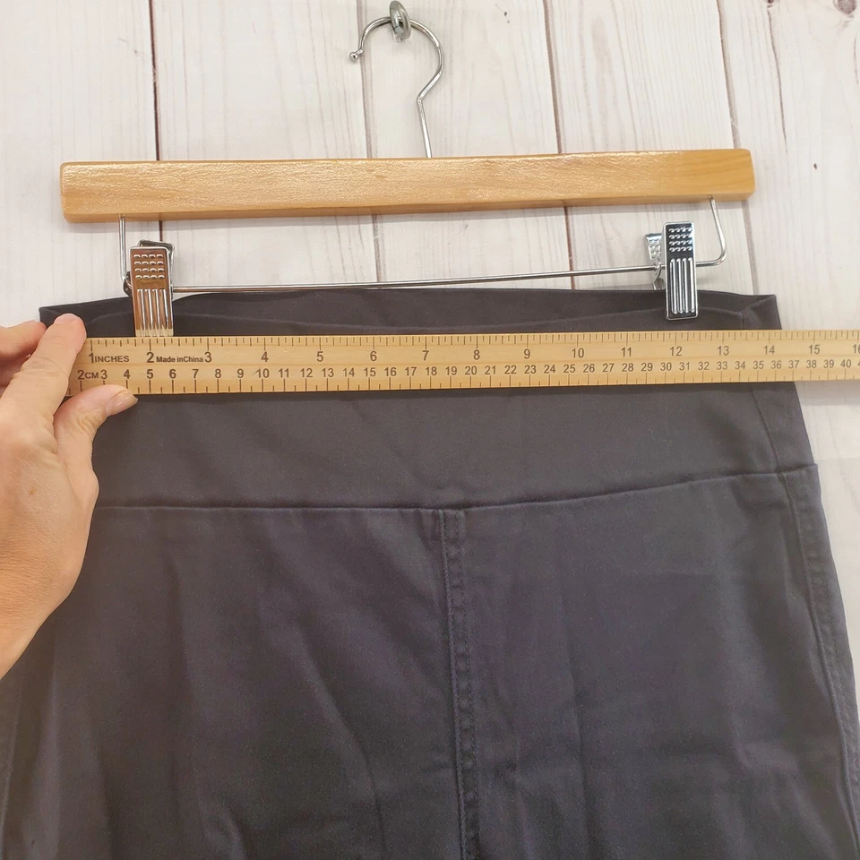 LEVEL 99 Pants Womens Large Chino Flare Leg Pull On Black High Rise - Imagem 2 de 4